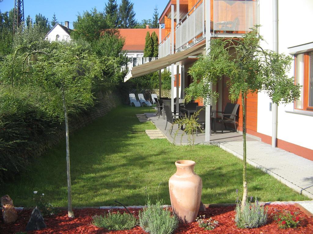 Hotel Baláca Panzió Veszprém Exterior foto